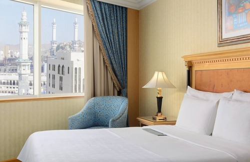 Ajyad Hotel | Discover Le Meridien Makkah: 5-Star Comfort Awaits