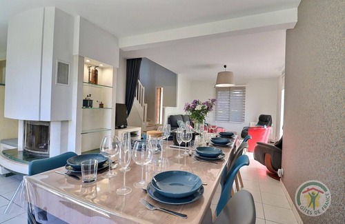 Chasne-sur-Illet House | Experience Le Milouin: Spa Retreat in Chasne Sur Illet