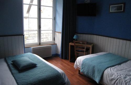 Vitre Hotel | Discover Family-Friendly Comfort at Le Minotel