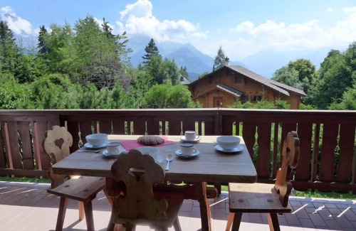 Villars-sur-Ollon Apartment | Relax at Le Mont Blanc 8 with Spa and Lake Views