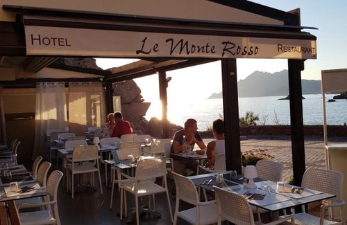 Porto Hotel | Experience Oceanfront Bliss at Le Monte Rosso Hotel