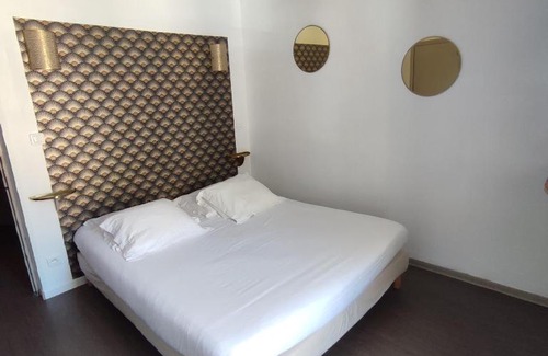 Porto Hotel | Experience Oceanfront Bliss at Le Monte Rosso Hotel