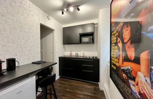 Sens Apartment | Le Moovie - Centre-ville- Écran cinéma