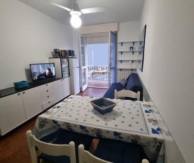 Albenga Apartment | Oceanfront Escape at LE MORELLE 2 - Perfect for Families