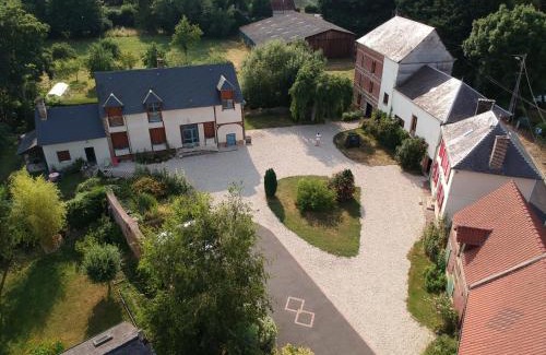 Croissy-sur-Celle Bed & Breakfast | Relaxing Retreat at Le Moulin Aux Moines with Spa Access