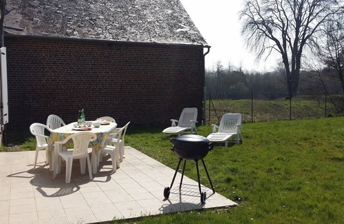 Chigny Cottage | Tranquil Escape at LE Moulin DE Chigny - Pet-Friendly Retreat