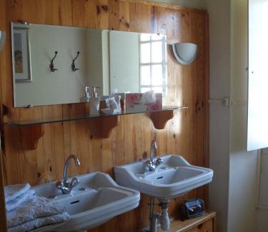 Poilly-sur-Serein Bed & Breakfast | Discover Family-Friendly Comfort at Le Moulin de Poilly