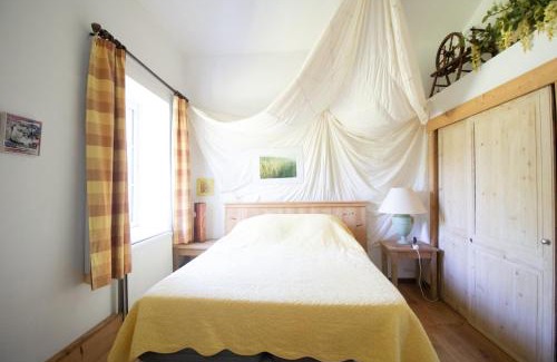 Saint-Paul-de-Varax House | Discover Tranquility at Le Moulin de Varax with Ocean Views