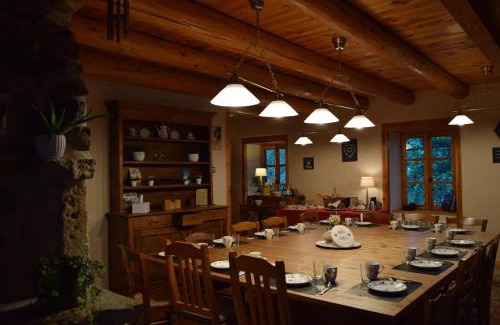 Leotoing Bed & Breakfast | Experience Tranquility at Le Moulin du Bateau Hotel