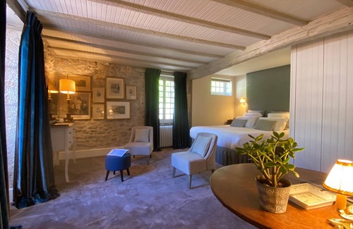 Champagnac-de-Belair Hotel | Discover Le Moulin Du Roc: 5-Star Spa & Pool Retreat