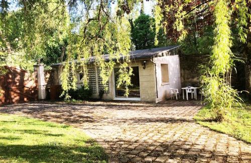 Saint-Remy-les-Chevreuse House | Experience Comfort at Le Moulin de Vaugien - 4 Star Hotel