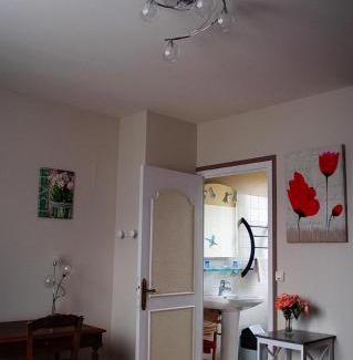 Vernou-sur-Brenne Bed & Breakfast | Oceanfront Retreat at Le Moulin Garnier with Pool Access