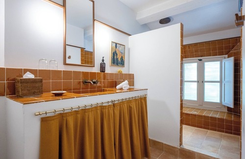 Lourmarin Hotel | Discover Le Moulin in Lourmarin: An Eco-Friendly Retreat