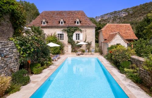 Grezes Villa | Enchanting Le Moulin sur Célé - Villa with Private Pool