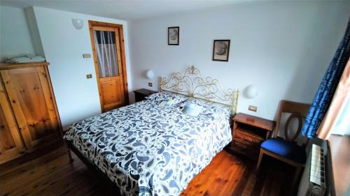 Variney-Chez Roncoz Bed & Breakfast | Oceanfront Getaway at Le Myosotis with Kitchen Amenities