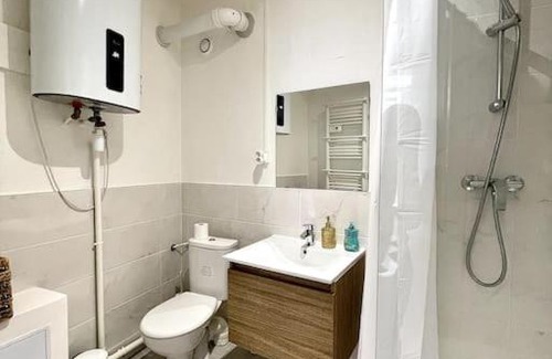 Bourg-de-Peage Apartment | Top-Rated Family-Friendly Stay at Le Nacre 24, Bourg-de-Péage