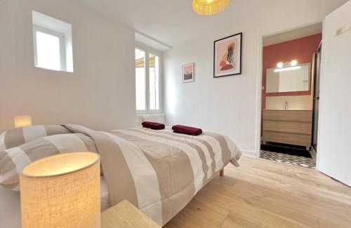 Chasseneuil-du-Poitou Apartment | Discover Le Napoli: Family-Friendly Stay Near Futuroscope