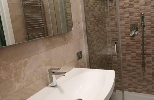 Vatican Apartment | Guest Rated: 9.7 - Le Narcise Near the Vatican Awaits