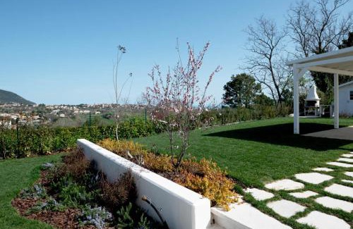 Sirolo House | Exceptional Le Nereidi Green Resort with Oceanfront Pool