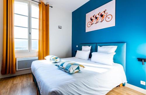 Sault Hotel | Pet-Friendly Le Nesk Ventoux with Spa & Hot Tub Amenities