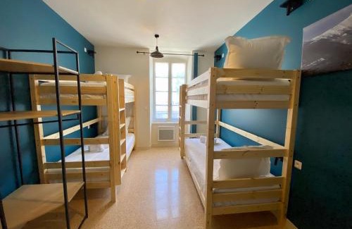 Sault Hotel | Pet-Friendly Le Nesk Ventoux with Spa & Hot Tub Amenities