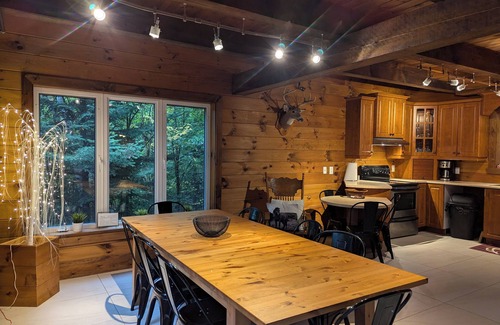 Montcalm Ski Chalet | Le Neuchâtel: Tranquility by the lake and nature activities all around