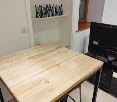 Besancon Apartment | Pet-Friendly Stay at Le New York Bisontin 2 - Rated 9.2/10