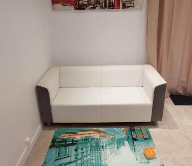 Besancon Apartment | Pet-Friendly Stay at Le New York Bisontin 2 - Rated 9.2/10