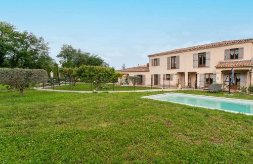 Malemort-du-Comtat House | Relax at Le Nichoir au Pied du Ventoux with Pool Access