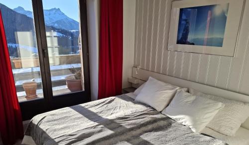 Leysin Apartment | Le Nid d'aigle apt Leysin centre avec forfait piscine sauna jacuzzi en option