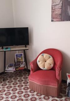 Lezignan-Corbieres Apartment | Pet-Friendly Getaway at Le Nid de Jeanne - Rated 9/10!