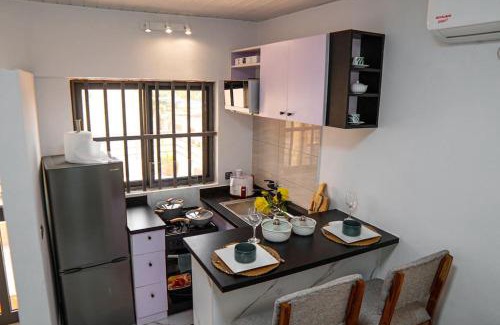 Lome Apartment | Discover Le Nid des Lys: Pet-Friendly Getaway with Top Reviews