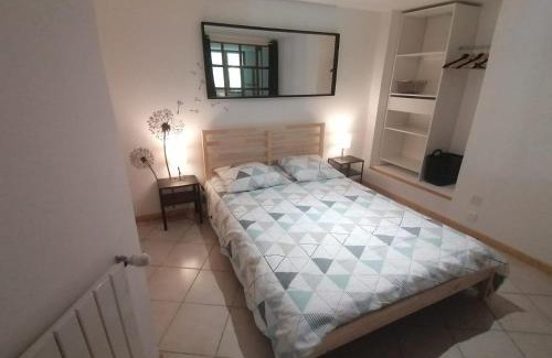 Sciez Apartment | Cozy Retreat at Le Nid du Chat Noir - Child Friendly Stay