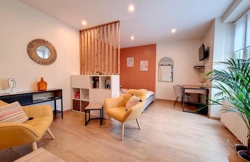 Faubourg-Raines Apartment | Cozy Retreat at Le Nid - Guest Rated 9.6/10