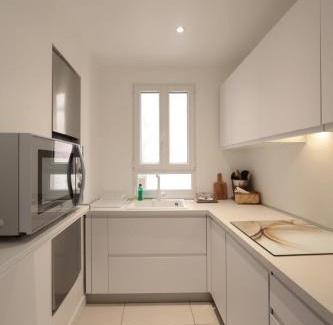 Antibes Old Town Apartment | Le Nine - Apt 2 prs standing Vieil Antibes