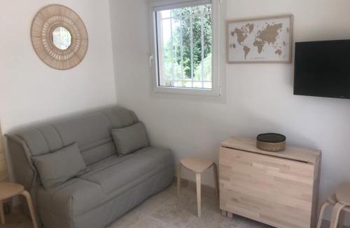 Flayosc Apartment | Experience Oceanfront Bliss at LE NOMADE au Clos en Provence