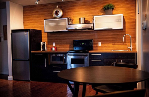 Rouyn-Noranda Hotel | Discover Le Noranda Hotel & Spa: Rated 9/10 with Pool & Spa