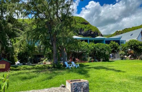 Saint-Leu Apartment | Unforgettable Stay at Le Pétrel Bleu by Tortues Beach