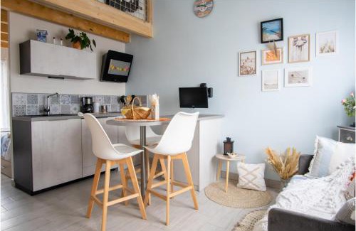 Trizay Apartment | Discover Le Pírate benèze: Oceanfront Family Retreat