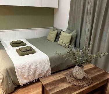 Pont-l'Eveque Apartment | Unforgettable Stay at Le P’tit Antoine - Rated 9/10