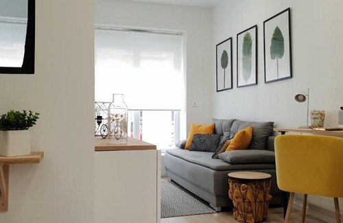 Lorient Apartment | Inviting Le P'tit Atelier with Private Terrace & Kitchen