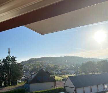 Blonville-sur-Mer Apartment | Cozy Retreat at Le P’tit cosy - Guest Rated 8.7/10