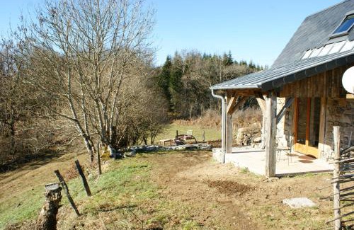 La Tour-dʼAuvergne Cabin | Family-Friendly Retreat at Le p'tit gîte de Chomet