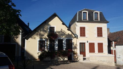 Pouilly-sur-Loire House | Charming Le P'tit Pouilly: Child-Friendly Retreat Awaits!