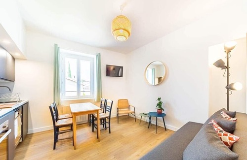 Sainte-Foy-les-Lyon Apartment | Discover Le Pablo: Family-Friendly Retreat in Sainte-Foy