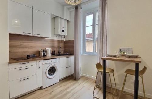 Vienne Apartment | Discover Le Pacha: Central Location with Family Amenities