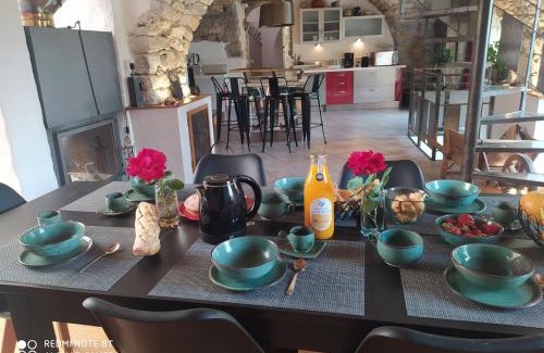 La Cresse House | Stunning Le Paillier d'Etienne: Oceanfront Relaxation Awaits