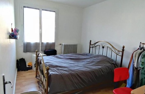 Nevers Apartment | Budget-Friendly Family Retreat at Le paisible Nivernais