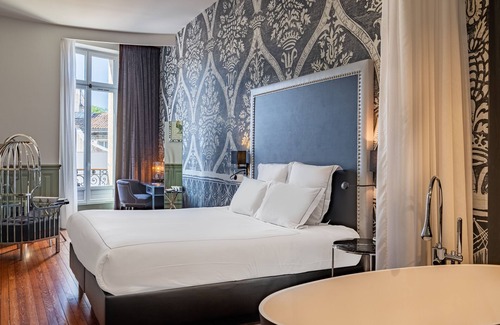 Saint Seurin - Fondaudege Hotel | Indulge at Le Palais Gallien Hôtel & Spa - 5-Star Retreat
