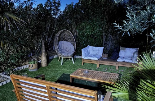 Peipin Apartment | Cozy Le Palmier Studio with Pool and Pet-Friendly Options
